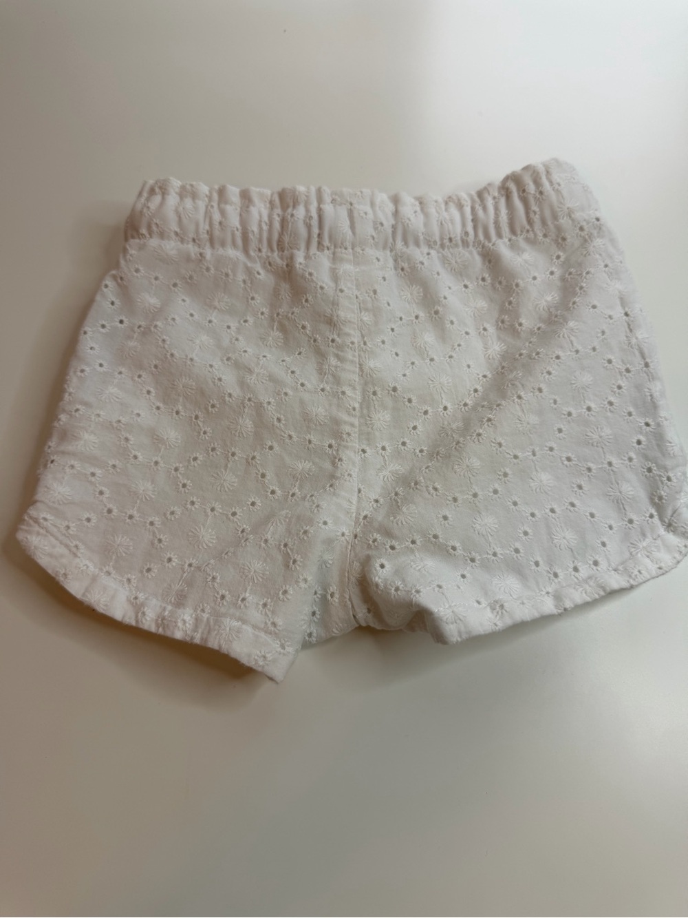 Cat & Jack White Eyelet Pull-On Girls' Shorts - Picture 4 of 4